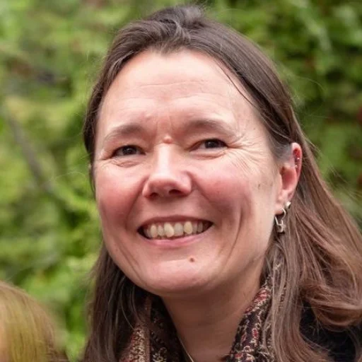 Dr Melanie Prideaux